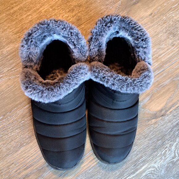 Minnetonka Northtown Boots - Picture 2 of 10